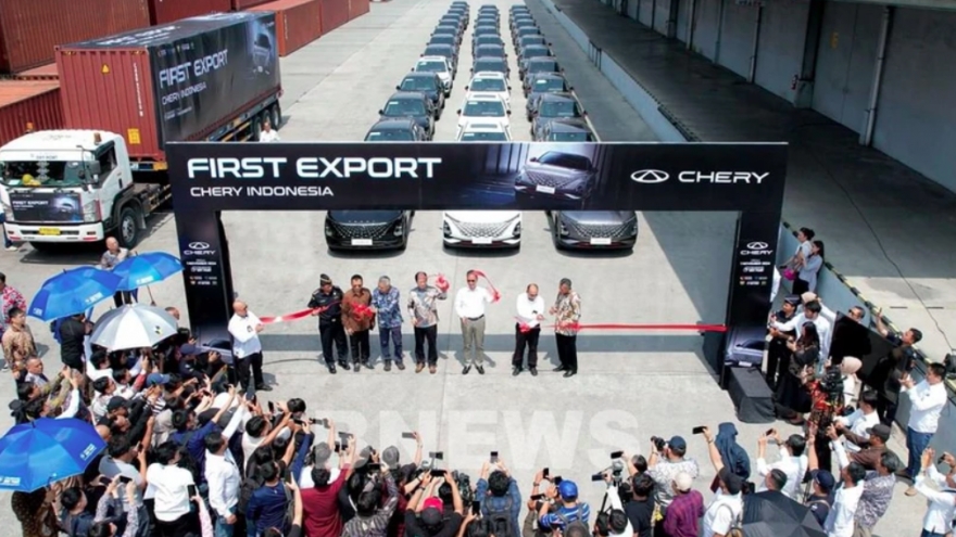 First shipment of Omoda C5 vehicles leaves Indonesia for Vietnam