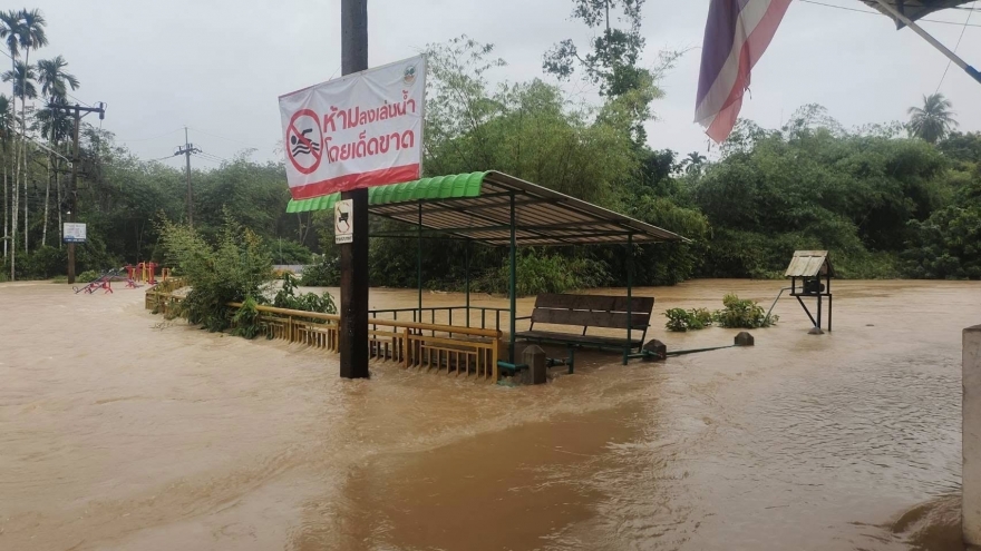 Miền Nam Thái Lan hứng chịu mưa lớn, lũ lụt