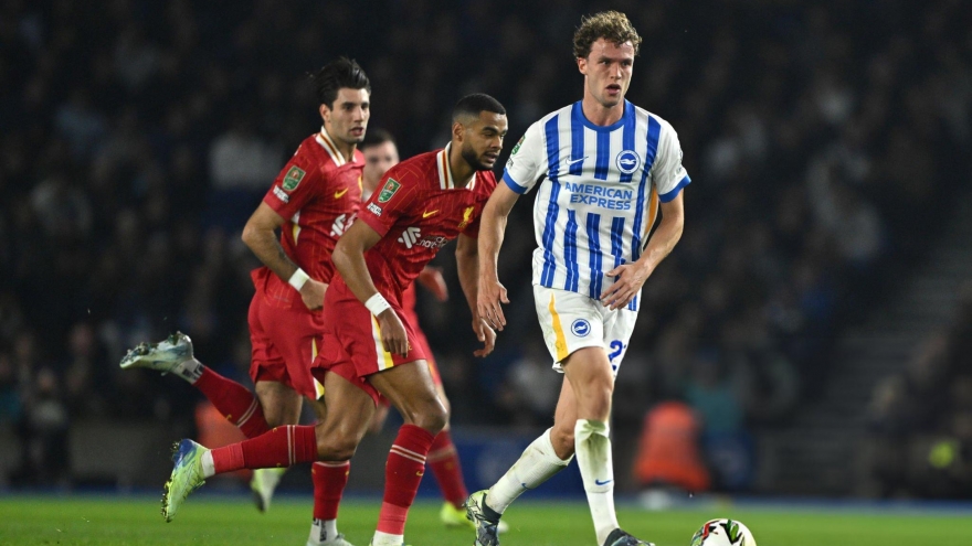 Trực tiếp Liverpool 0-0 Brighton: Ngôi đầu chờ The Kop