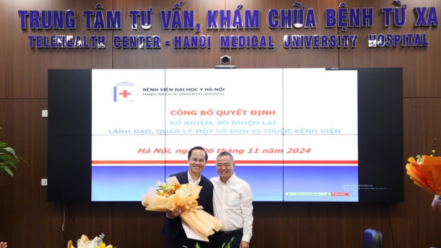 Bệnh viện Đại học Y Hà Nội có tân Trưởng Khoa Phẫu thuật tạo hình thẩm mỹ