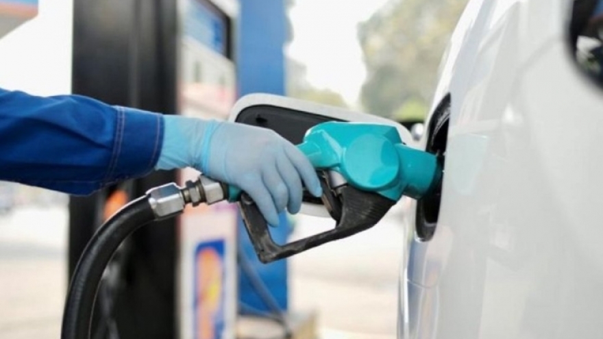 Cách tiết kiệm nhiên liệu thời xăng dầu tăng giá