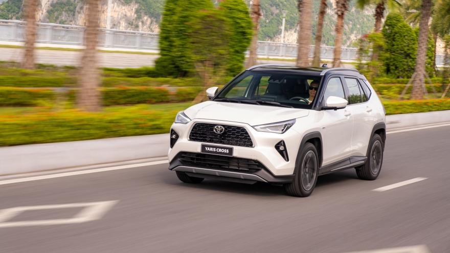 Toyota Yaris Cross hybrid – Cú hích cho hành trình điện hóa