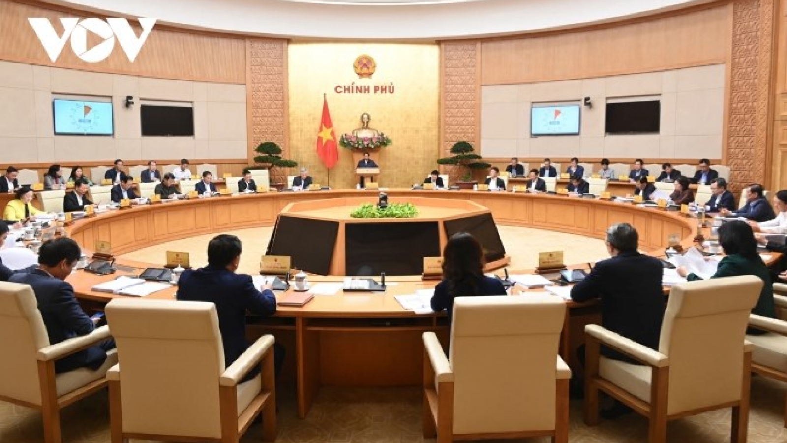 Government chief calls for greater efforts to streamline State apparatus