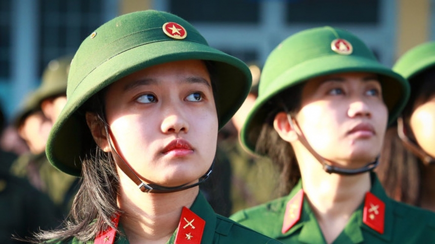 Công dân nữ nhập ngũ phải có chiều cao từ 1,60m trở lên