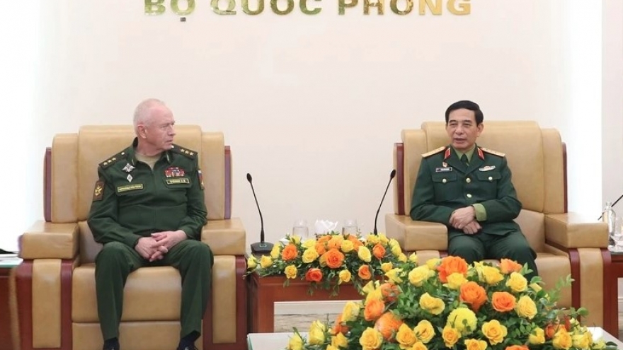 Russian Deputy Minister of Defence welcomed in Hanoi