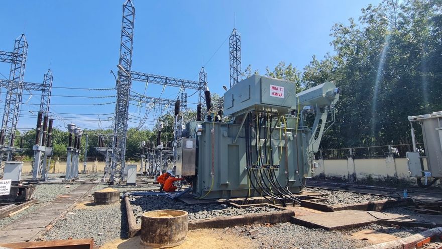 Điện lực phía Nam liên tục đưa vào vận hành các công trình điện 100kV