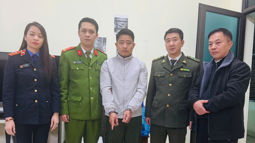 Buôn bán hươu xạ bị bắt tại Sơn La