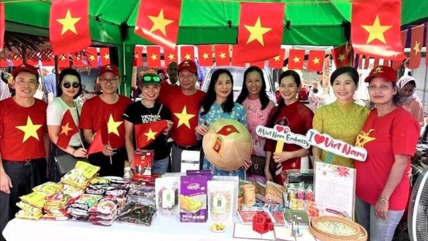 Vietnam leaves impression at 2024 Cultural Festival in Sri Lanka