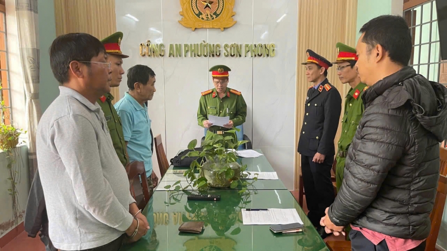 Trưởng Phòng Quản lý đô thị thành phố Hội An bị bắt vì nhận hối lộ