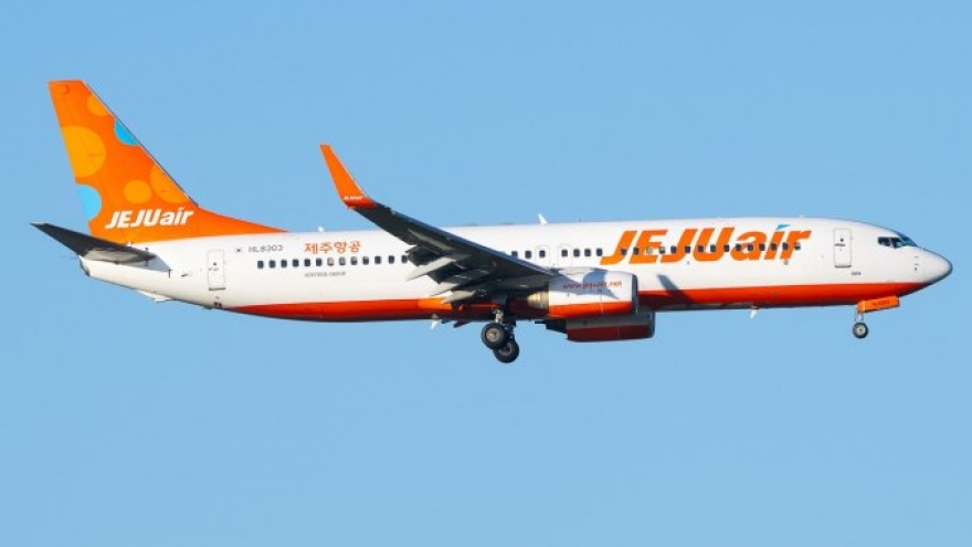 Thêm một máy bay của Jeju Air phải hạ cánh khẩn cấp