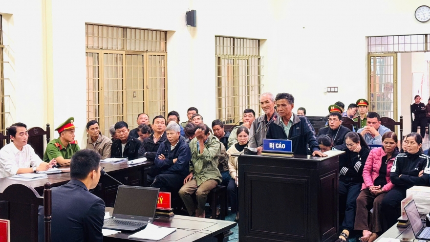 Làm giả giấy tờ để trốn nghĩa vụ quân sự, 37 bị cáo lĩnh án