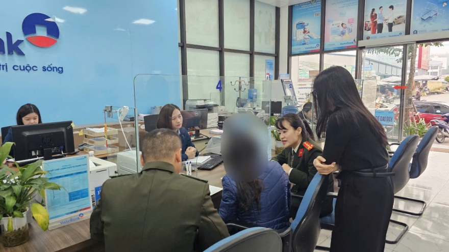 Kịp thời ngăn chặn vụ lừa đảo chuyển tiền qua mạng
