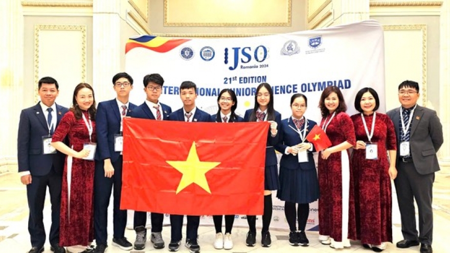 Hanoi students win six medals at Int’l Junior Science Olympiad