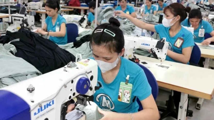 Declining fertility rate predicted to lead to workforce shortage