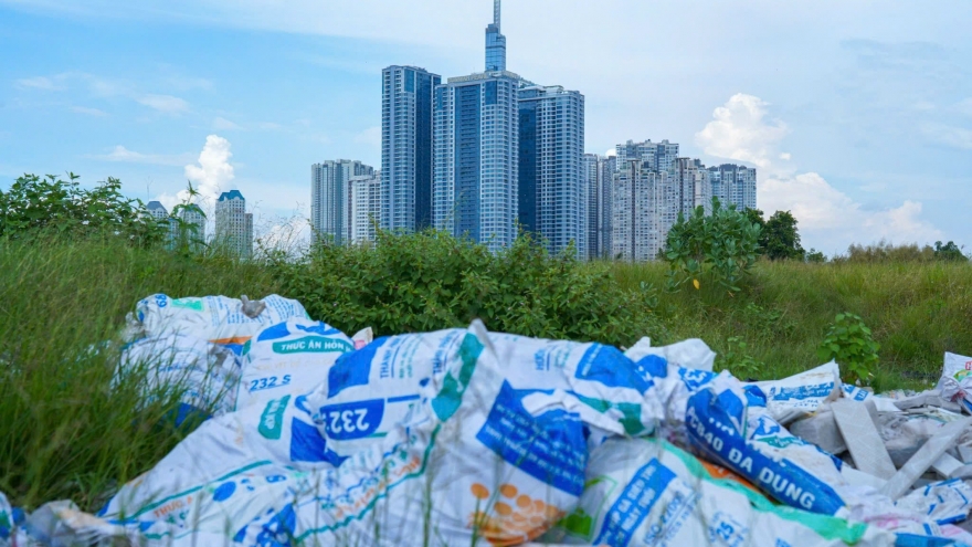 TP.HCM phát sinh trung bình 13.000 tấn chất thải rắn sinh hoạt mỗi ngày