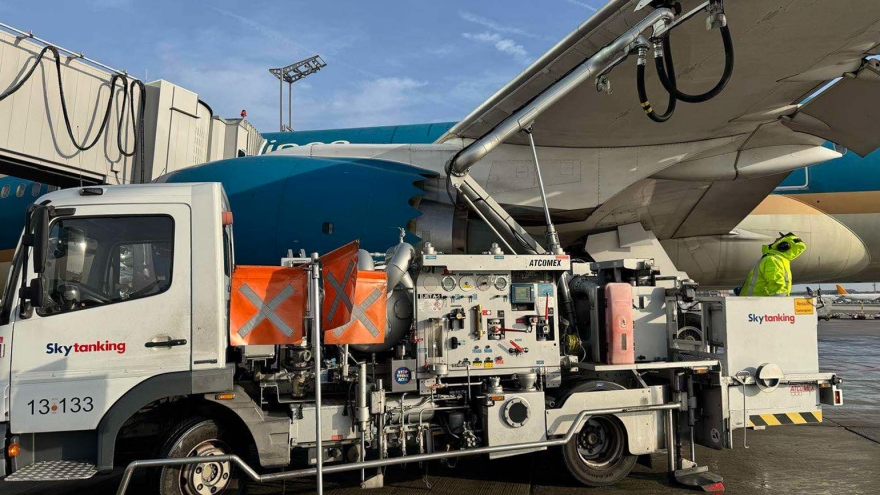 Vietnam Airlines tiên phong dùng nhiên liệu bền vững các chuyến bay từ châu Âu