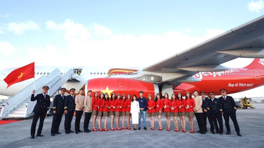 Những hình ảnh đầy cảm hứng của phi hành đoàn Vietjet trên chuyến bay tới Hoa Kỳ