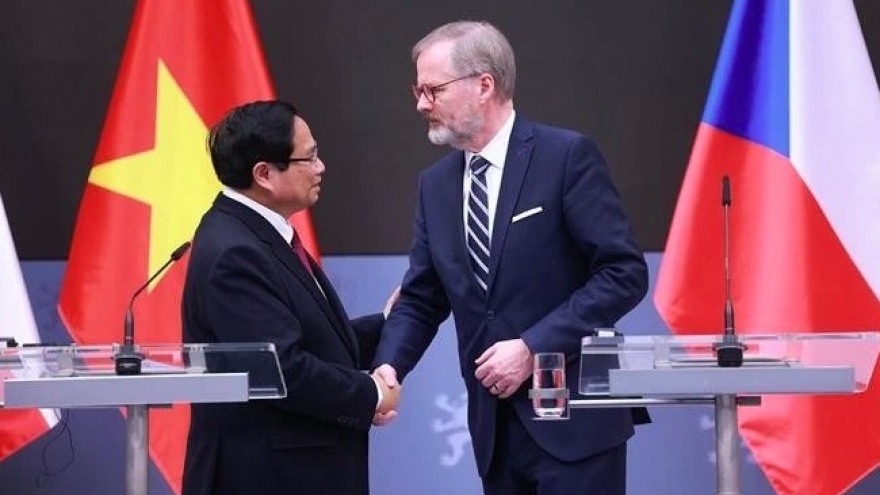 Vietnam, Czech Republic issue joint statement on relationship upgrade