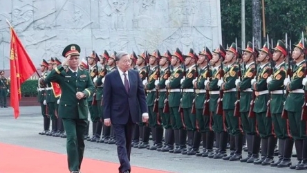 Party chief visits Military Region 7
