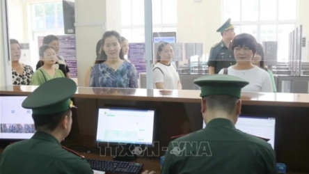 Immigration activities resumed at Tan Thanh - Puzhai border crossing