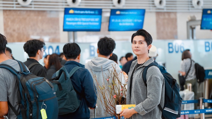 Vietnam Airlines khai thác hơn 1.500 chuyến bay đêm dịp Tết Nguyên đán 2025