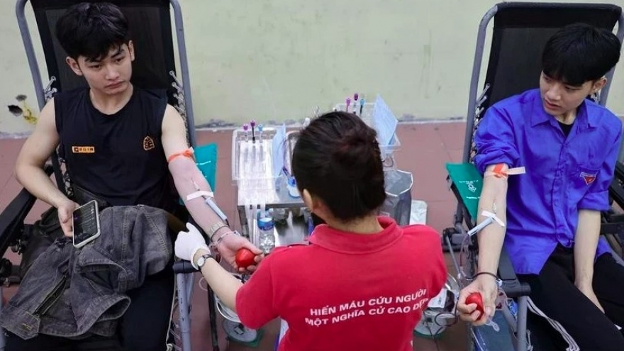 In need of 50,000 blood units, institute calls for more donations before Tet