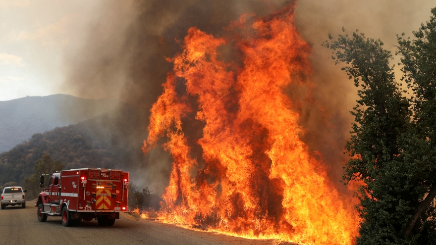 Dự báo thời điểm nguy hiểm nhất trong cháy rừng ở California