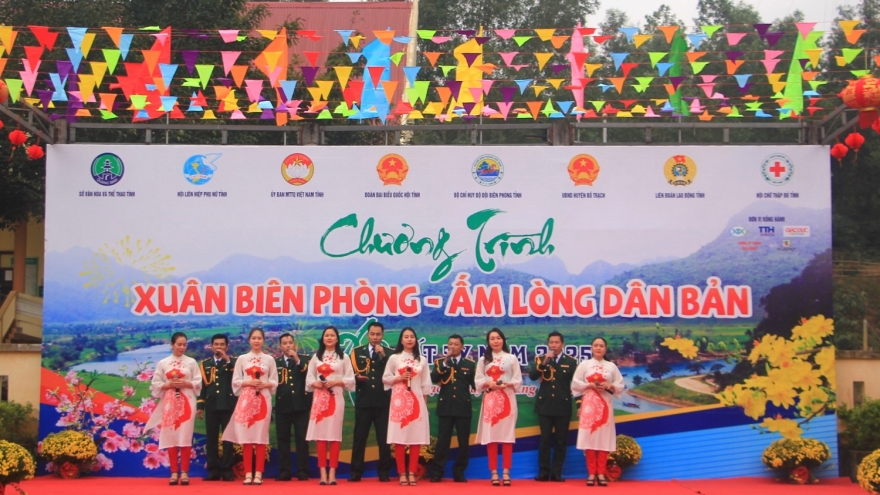 Xuân đoàn kết - Tết thắm tình quân dân tại Lạng Sơn