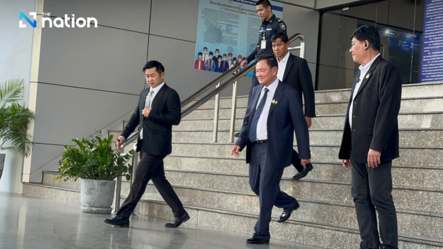 Toà án Hình sự Thái Lan cho phép cựu Thủ tướng Thaksin xuất ngoại