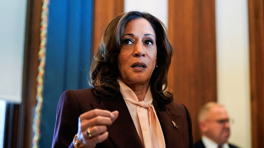 Phó Tổng thống Mỹ Kamala Harris thăm Singapore, Bahrain và Đức