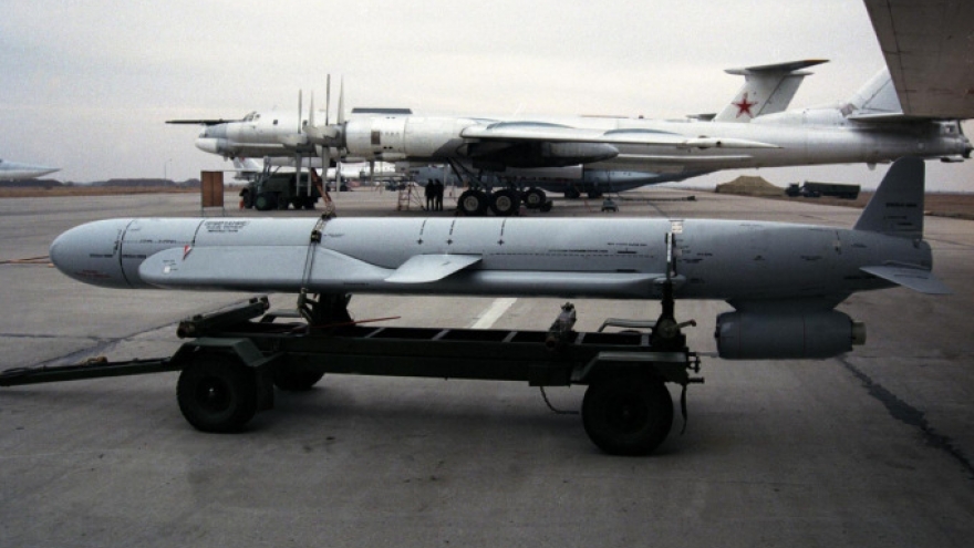 Phát hiện điểm bất thường trên tên lửa Kh-55SM Nga vừa tấn công Ukraine