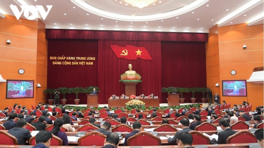 13th Party Central Committee convenes meeting in Hanoi