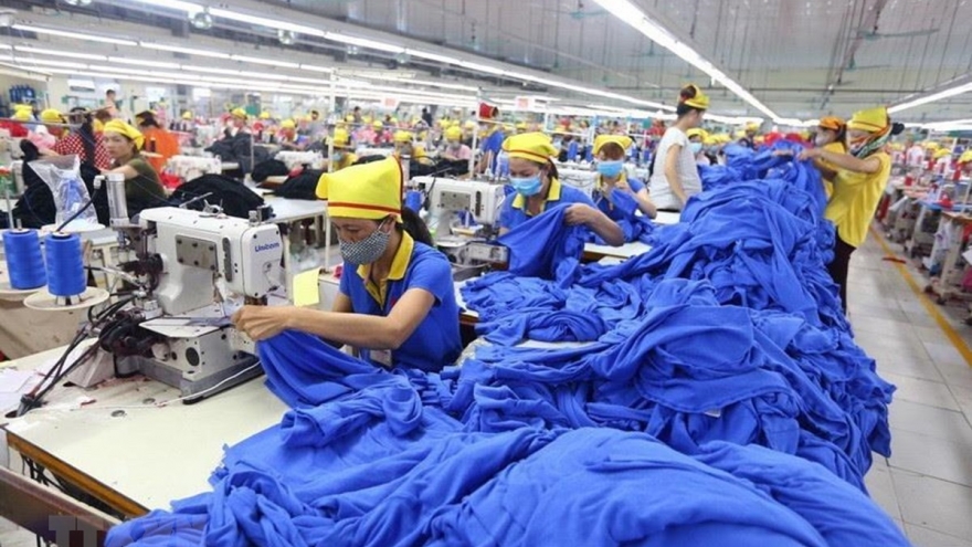 Vietnam racks up trade surplus of US$24.77 billion in 2024