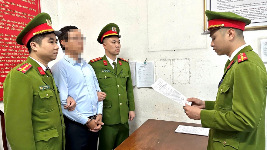 Khởi tố nguyên Tổng Giám đốc Công ty Cổ phần xi măng Hạ Long