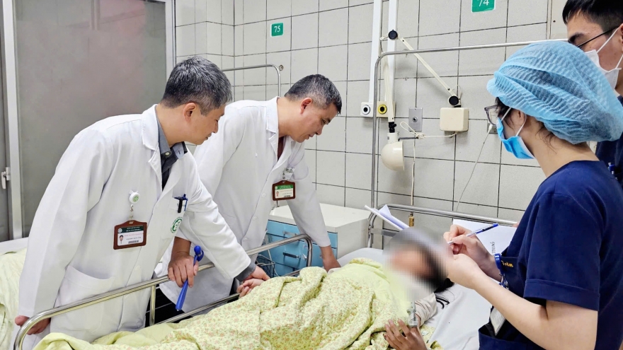 Hàng chục học sinh uống nhầm hoá chất diệt chuột hiện giờ ra sao?