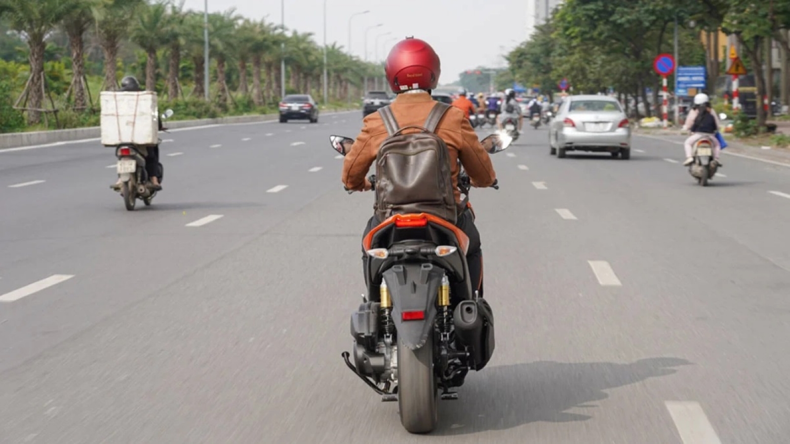 Đi xe máy không biển số bị phạt bao nhiêu?