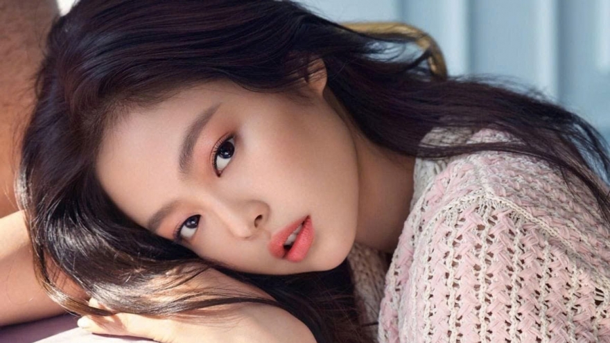 Jennie: "Tôi nhớ những khoảnh khắc ngớ ngẩn của BLACKPINK"