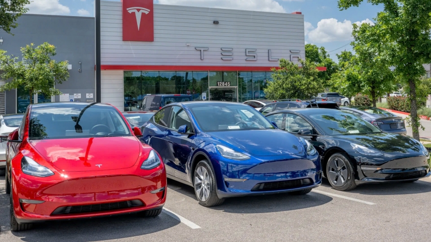 Doanh số xe điện tại Mỹ năm 2024: Tesla giảm thị phần