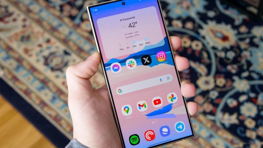 Samsung sáng tỏ các tính năng AI của One UI 7 trên smartphone Galaxy cũ