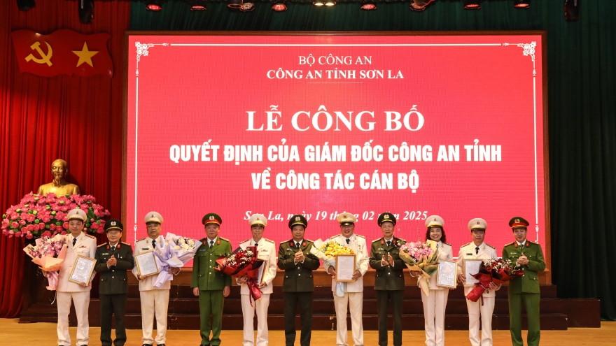 21 lãnh đạo cấp phòng Công an tỉnh Sơn La xin nghỉ hưu trước thời hạn
