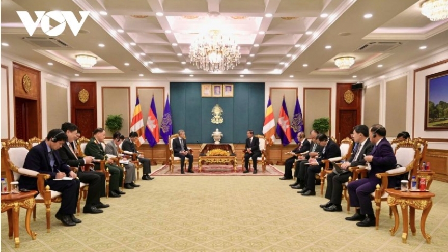 Cambodian Senate President commends Vietnam’s governance reforms