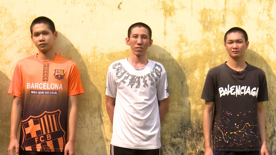 Khởi tố, bắt tạm giam nhóm đối tượng sử dụng và bán ma túy cho con nghiện