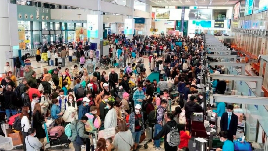 Vietnam Airlines Group serves nearly 2.4 million passengers during Tet