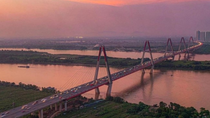 Hanoi to construct three bridges crossing Red River