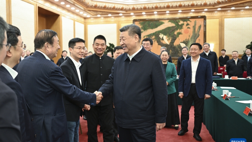 Trung Quốc tăng cường hỗ trợ doanh nghiệp tư nhân trong lĩnh vực công nghệ và AI