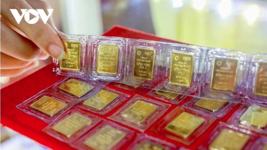 Gold bar prices reach historic high of nearly VND93 million per tael