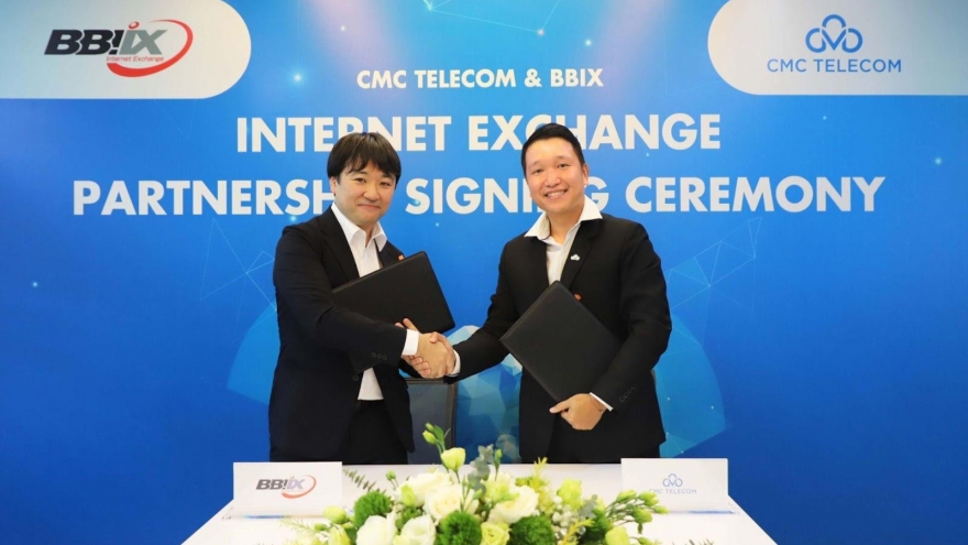 Vietnam launches first international Internet Exchange point