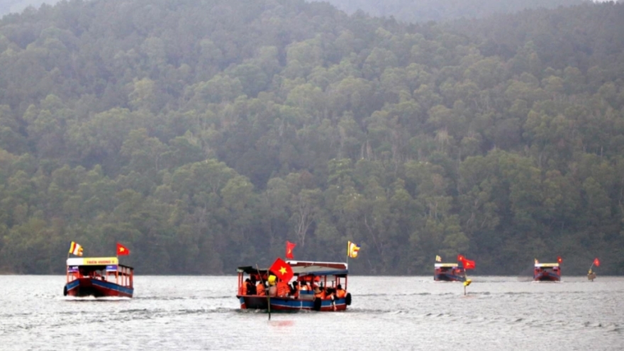 Huong Tich Pagoda festival in Ha Tinh province opens