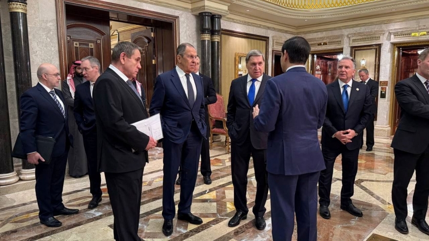 Mỹ đề xuất nới lỏng trừng phạt Nga để đổi lấy hòa bình ở Ukraine