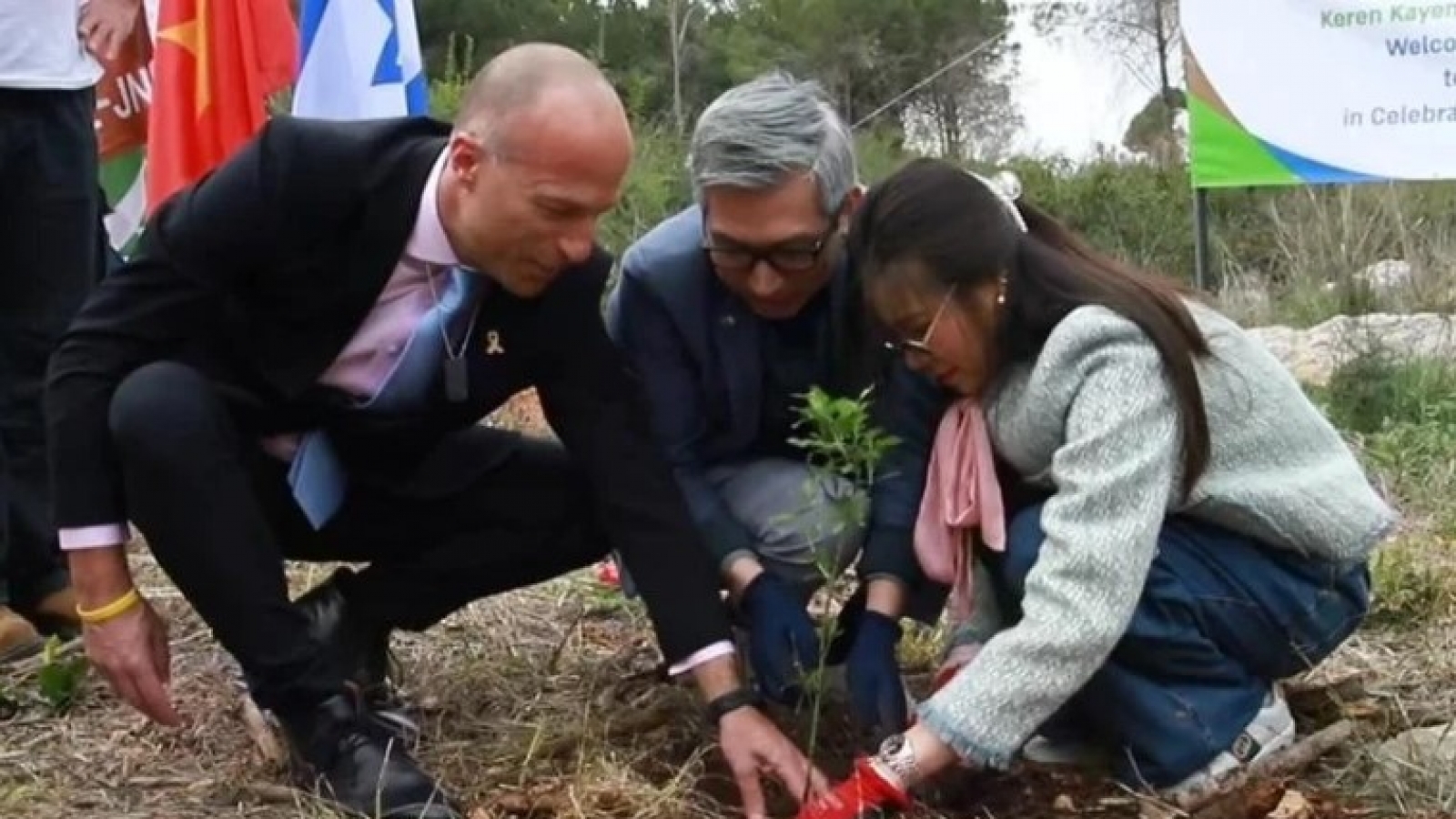 Vietnamese embassy joins Israel’s tree planting festival